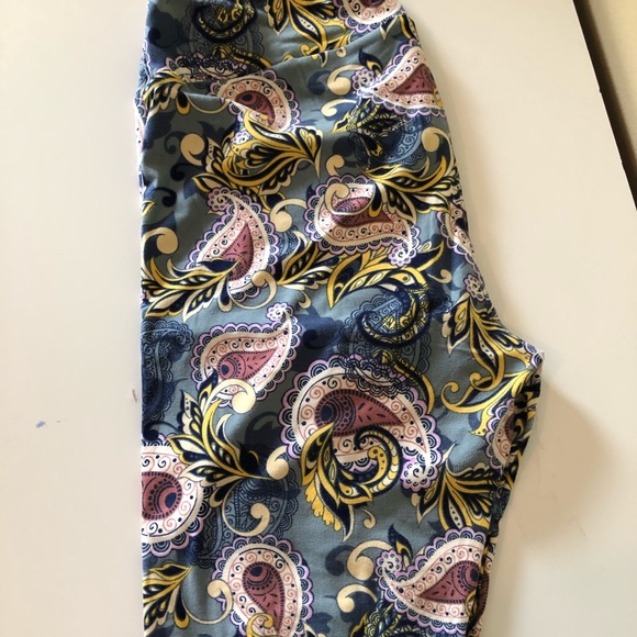 LuLaRoe Pants - LuLaRoe TC Leggings LuLaRoe Pants - LuLaRoe TC Leggings